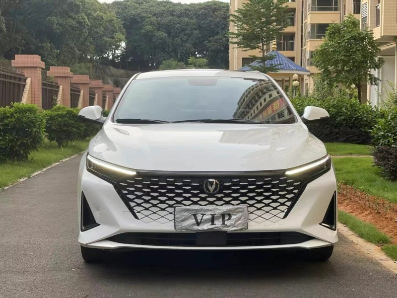 東莞23年長安汽車睿騁1