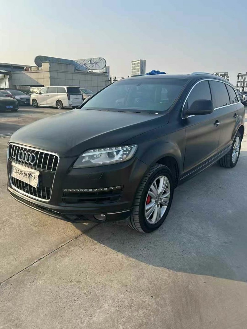 襄陽15年奧迪Q75