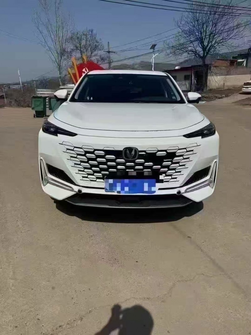 太原24年長安汽車UNI1