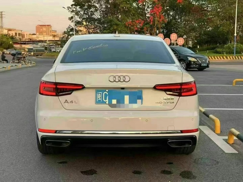 珠海19年奧迪A4L9