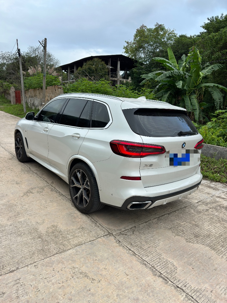 梅州20年寶馬X55