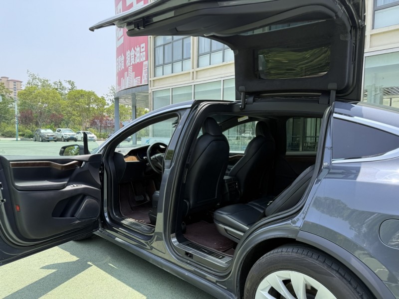鹽城20年特斯拉MODEL X7