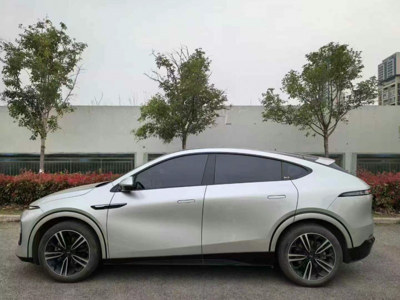 咸寧23年小鵬汽車G67