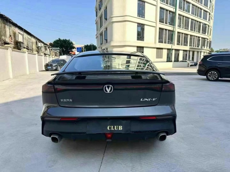 潮州22年長安汽車UNI9