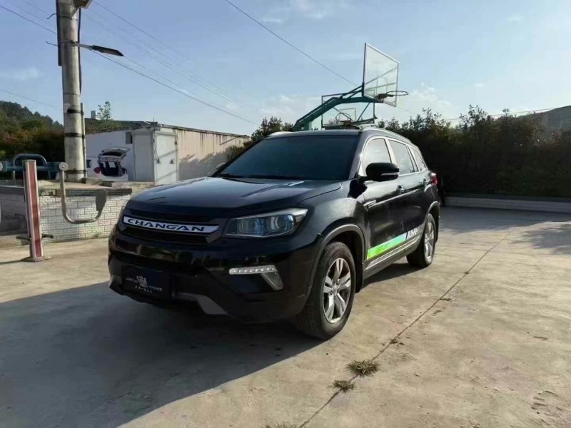 六盤水18年長安汽車CS752