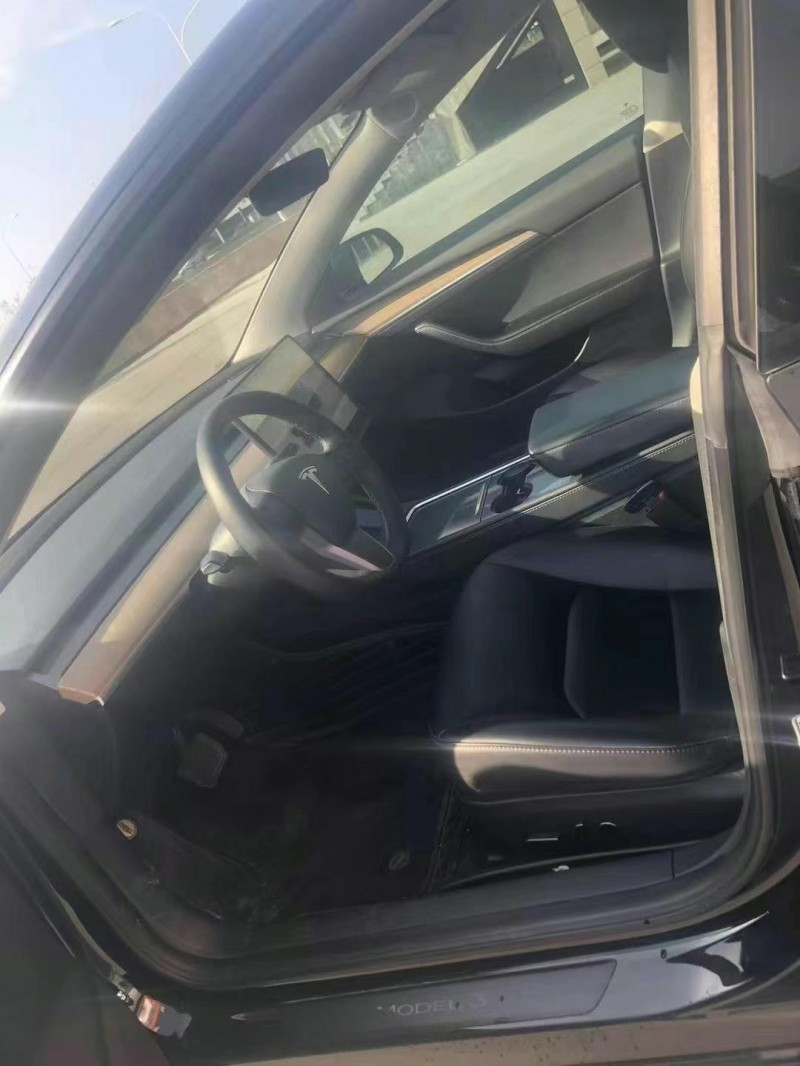 青島23年特斯拉MODEL 34