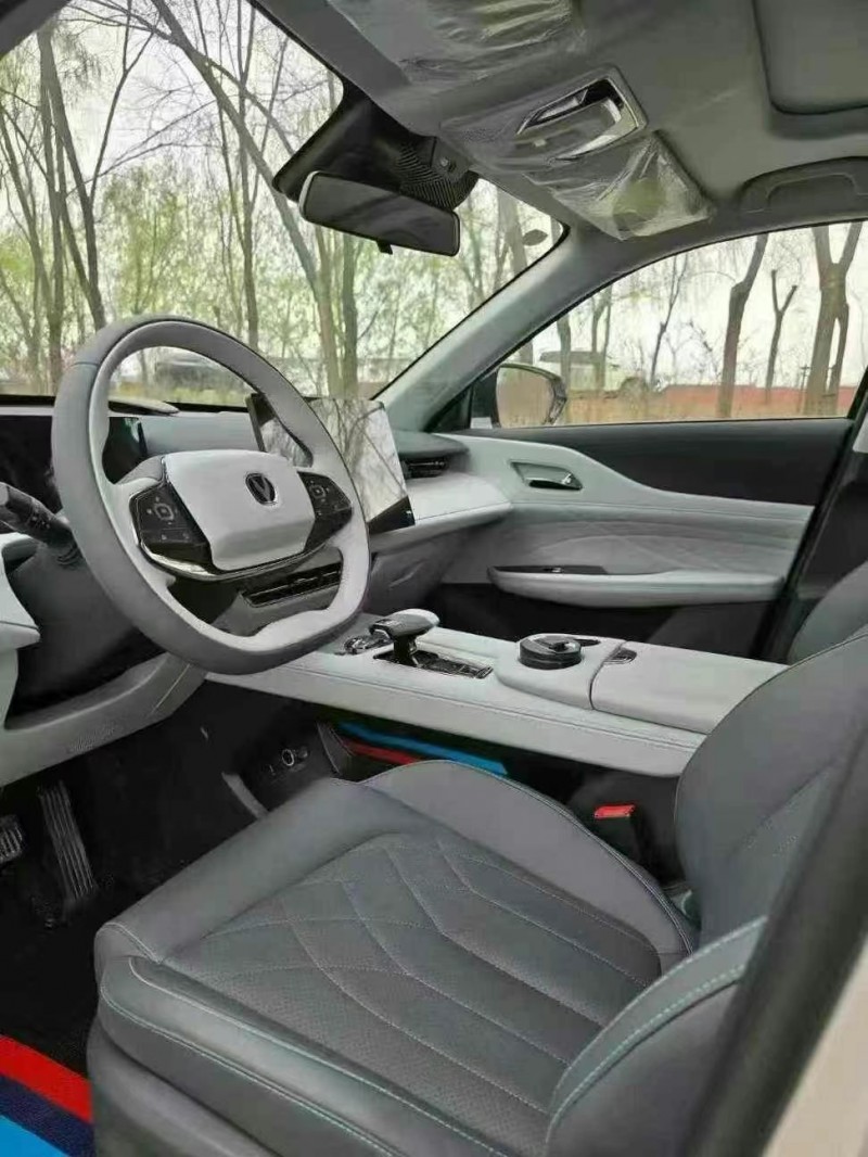太原25年長安汽車UNI5