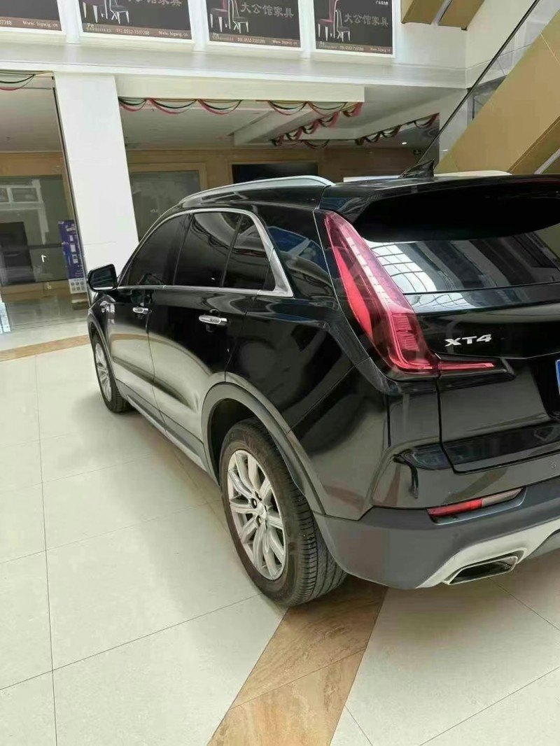 蚌埠20年凱迪拉克XT48