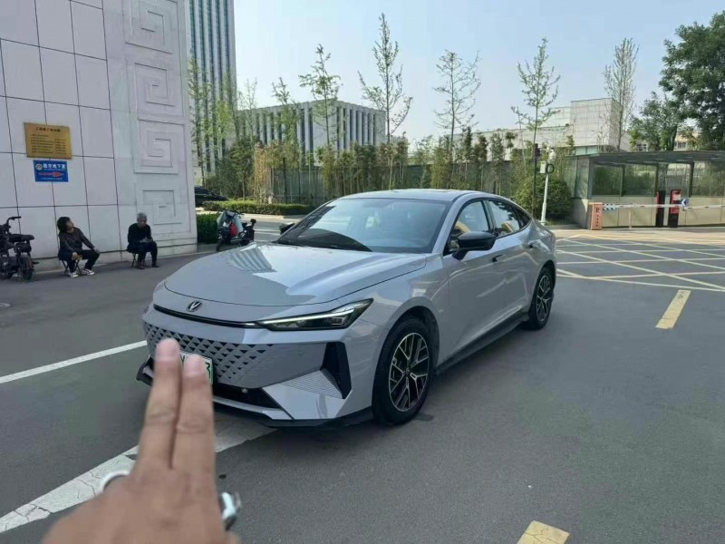 濟南24年長安汽車UNI2