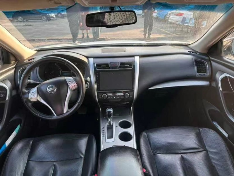東莞18年日產天籟7