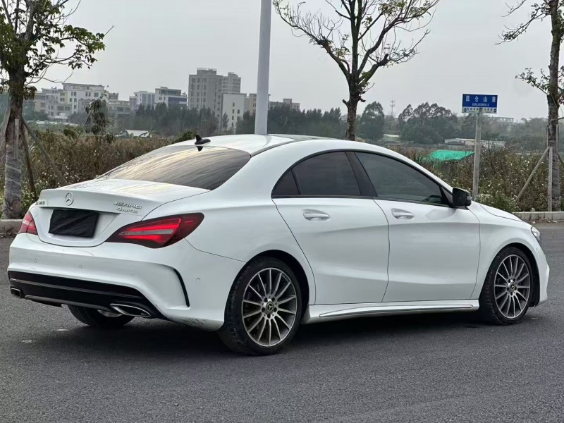 汕頭18年奔馳CLA9
