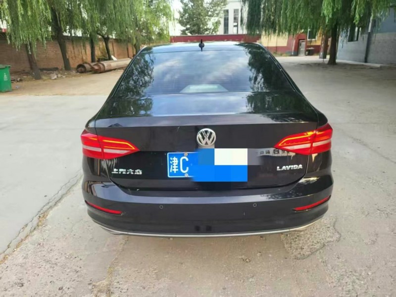 保定19年大众朗逸6