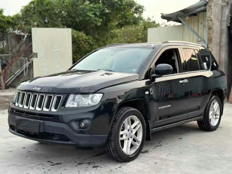 汕頭13年Jeep指南者3