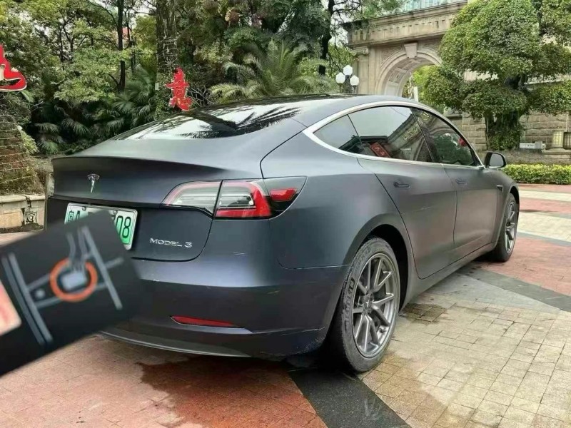 廣州20年特斯拉MODEL 38