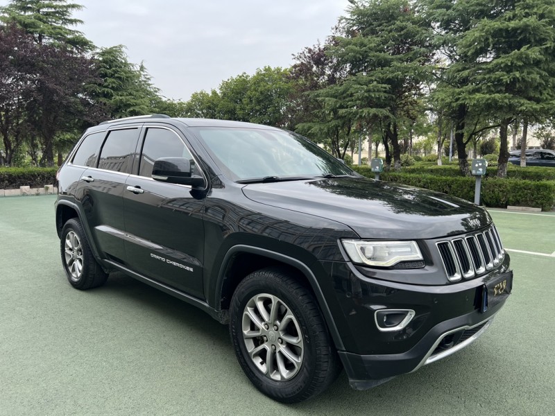 鹽城14年Jeep大切諾基3
