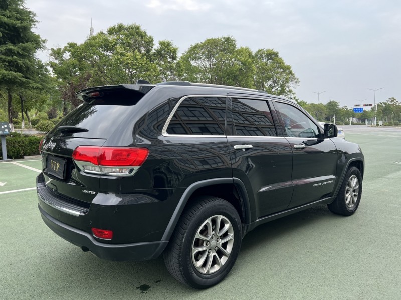 鹽城14年Jeep大切諾基8