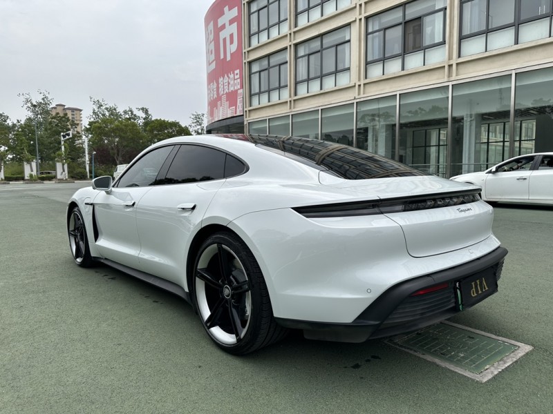 鹽城22年保時捷Taycan9