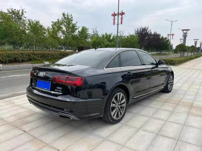 南京15年奧迪A6L8