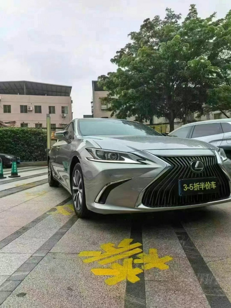 龍巖21年雷克薩斯ES2