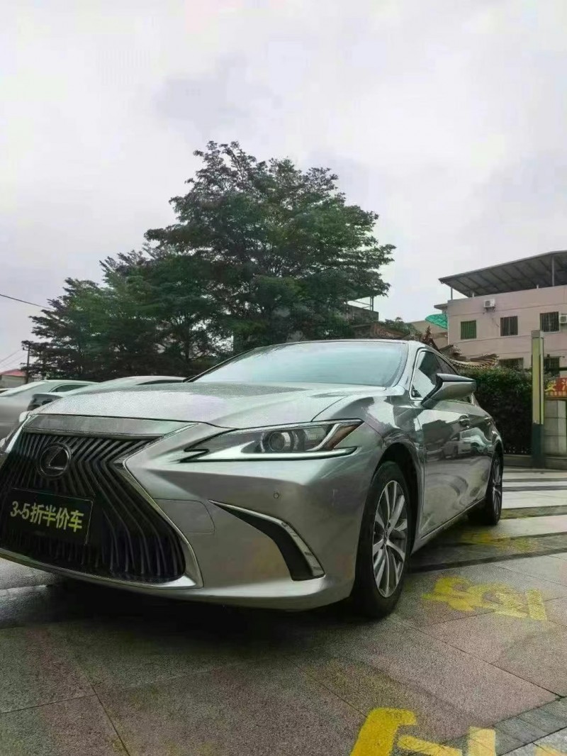 龍巖21年雷克薩斯ES3