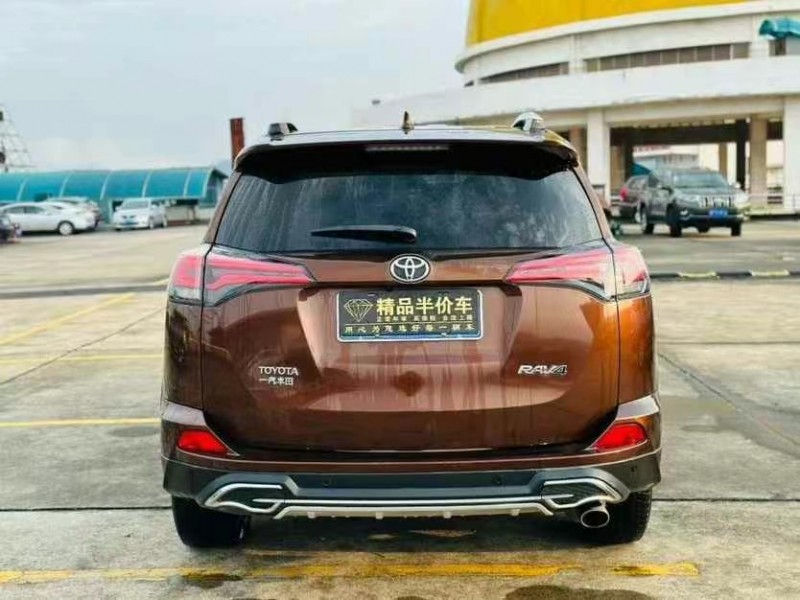 東莞17年豐田RAV4榮放7