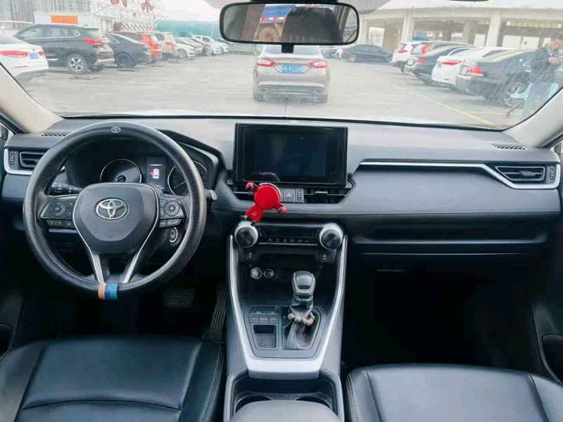 东莞21年丰田RAV4荣放4