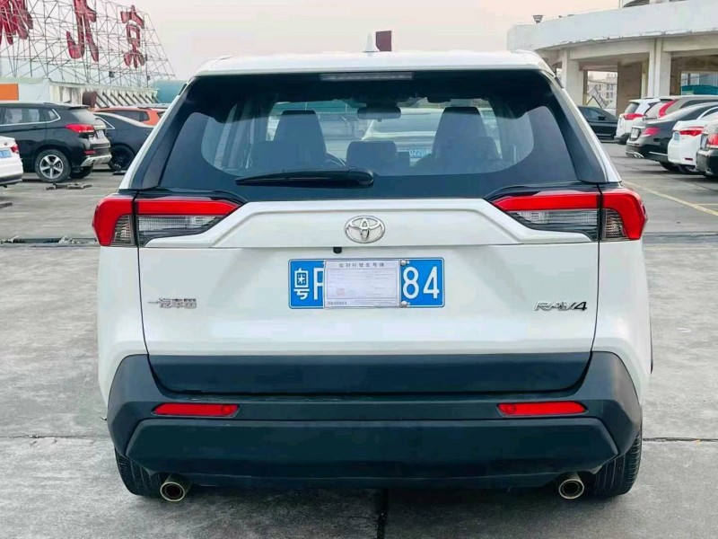 东莞21年丰田RAV4荣放8