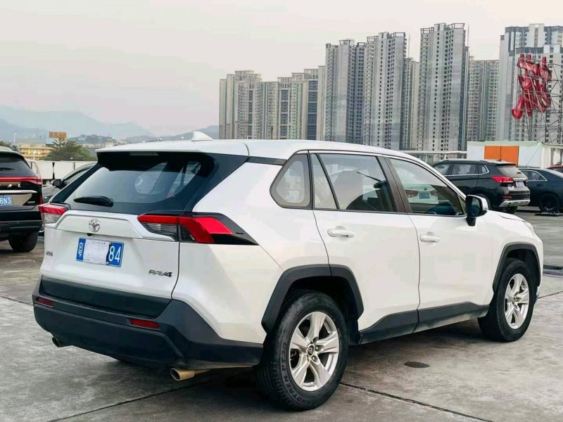 东莞21年丰田RAV4荣放9