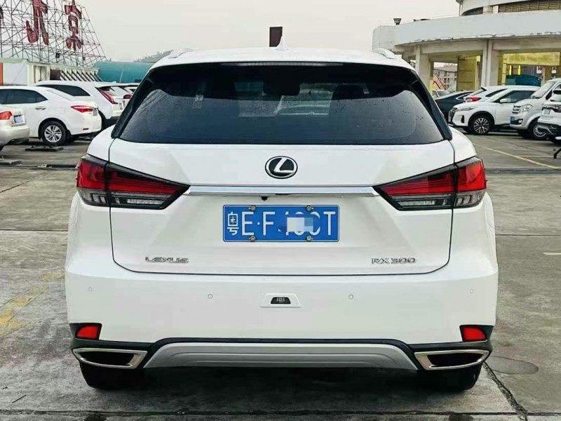 東莞19年雷克薩斯RX8