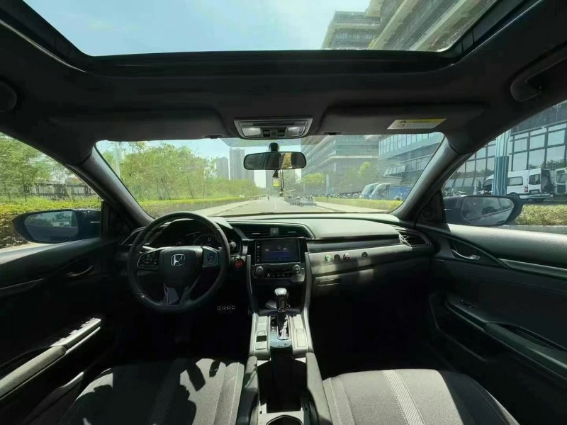 东莞22年本田思域4