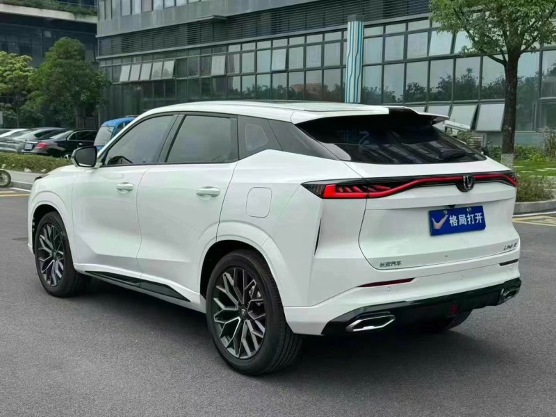 東莞25年長安汽車UNI8