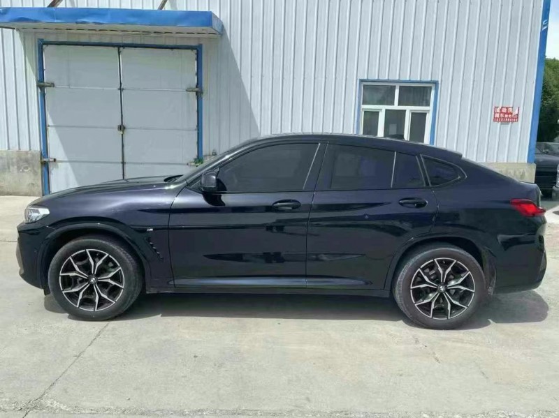 广州22年宝马X45