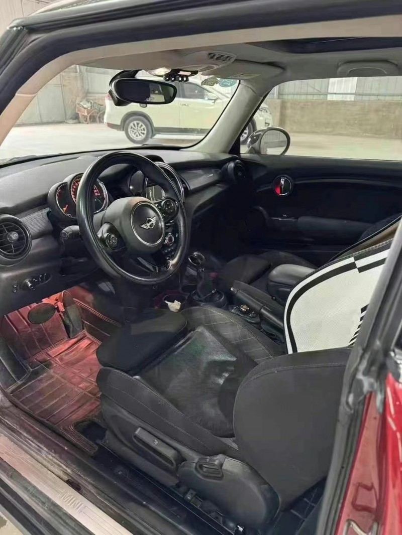 保定17年MINICooper6
