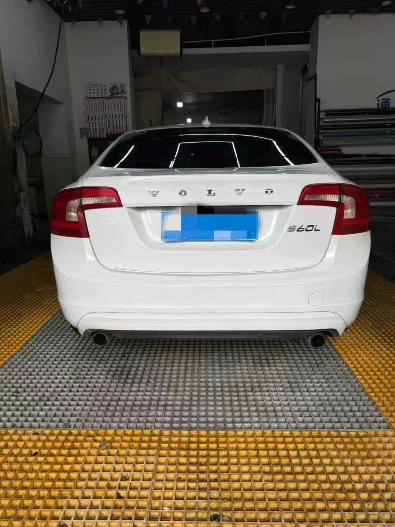 吉安17年沃爾沃S60L9