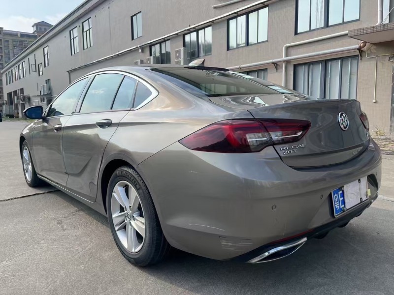 江门17年别克君威7