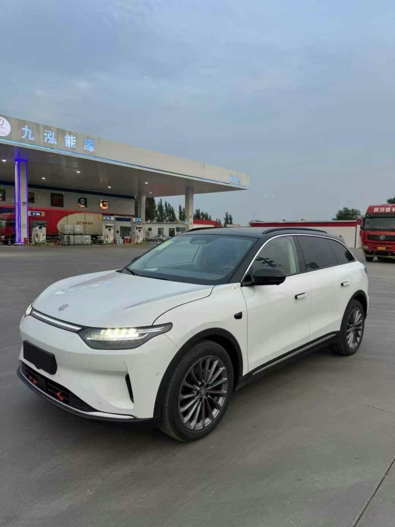 東營25年零跑汽車C113
