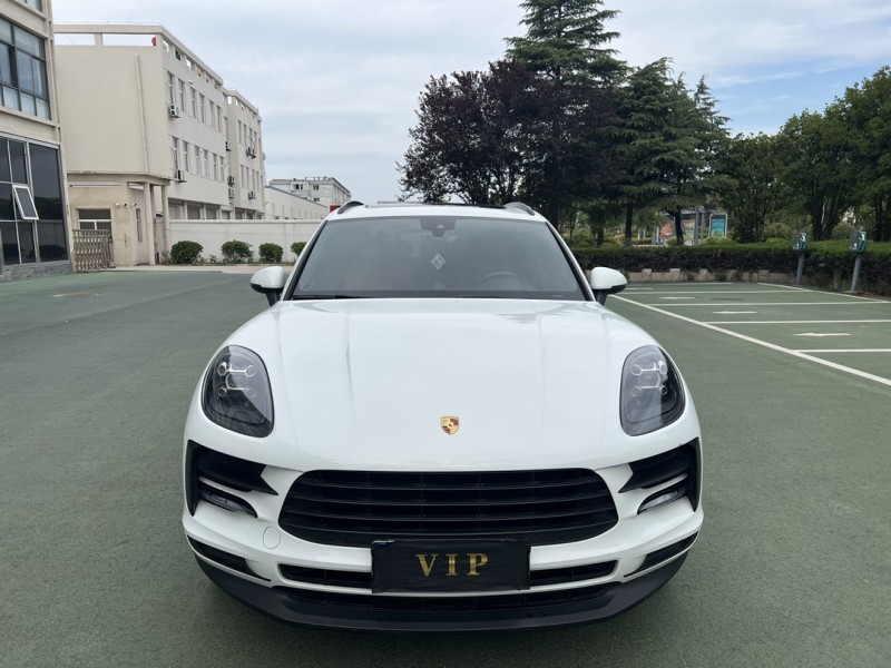 鹽城20年保時捷Macan1