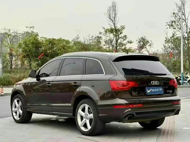 東莞15年奧迪Q77