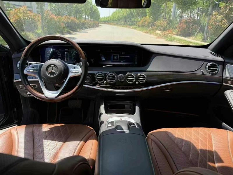 徐州21年奔驰迈巴赫S级8