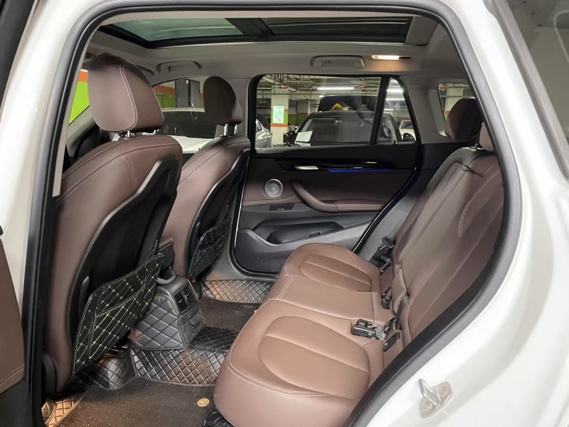 成都22年宝马X14