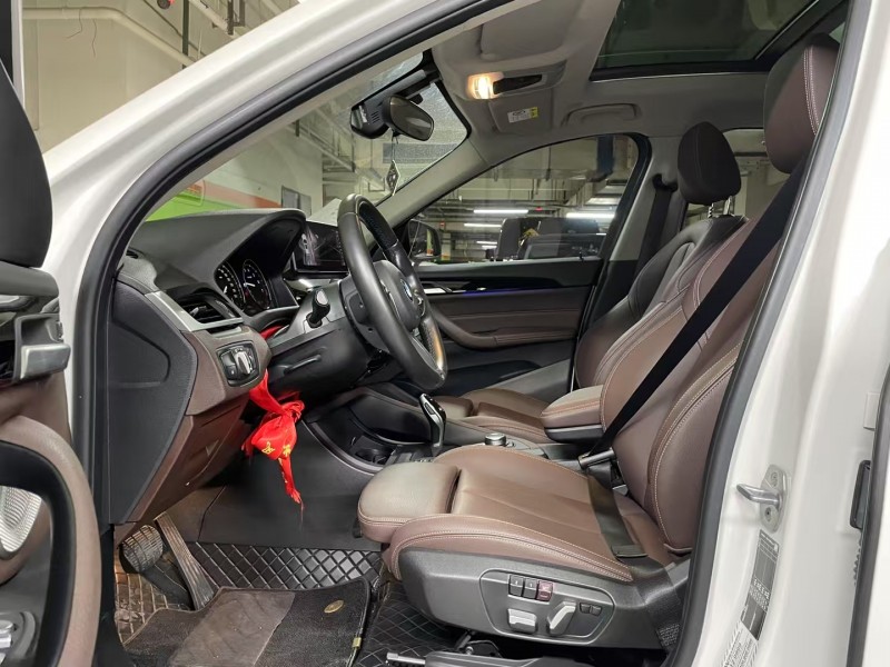 成都22年宝马X15