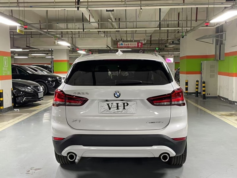 成都22年宝马X18