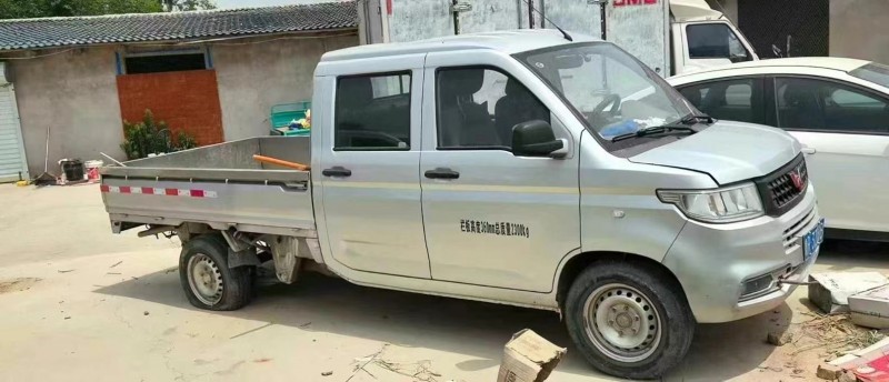 菏澤20年五菱汽車新卡2