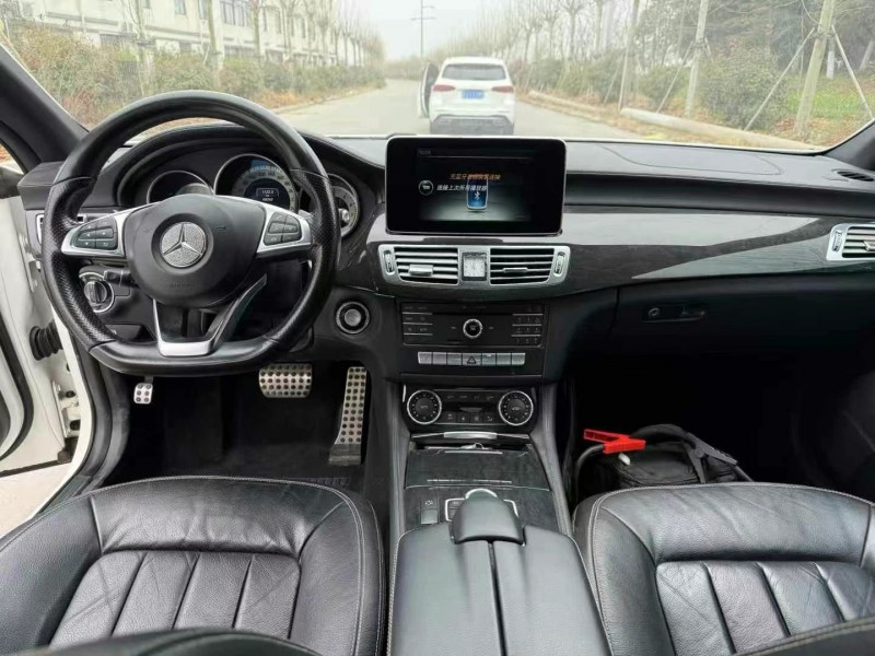 徐州17年奔驰CLS8