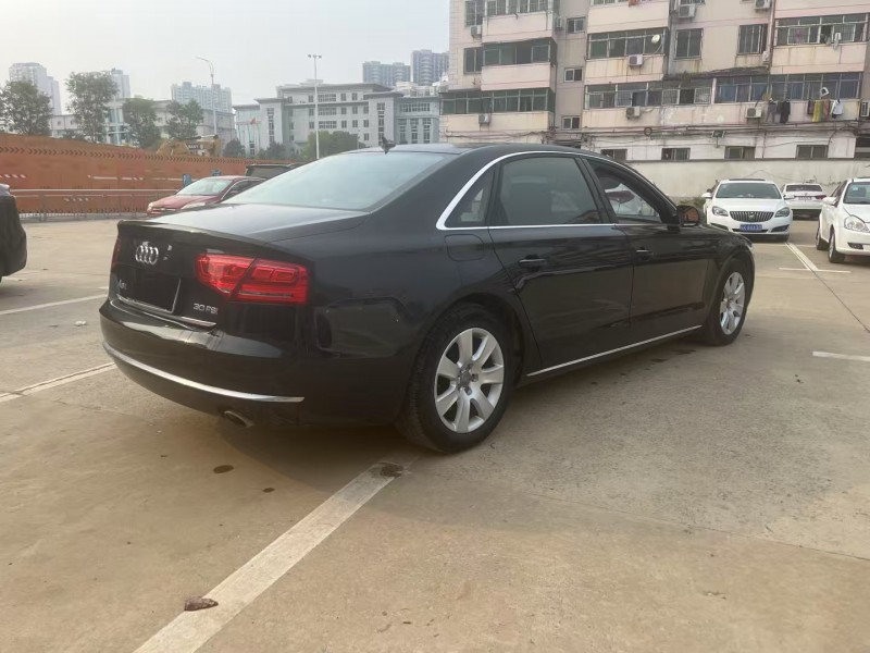阜陽14年奧迪A8L4