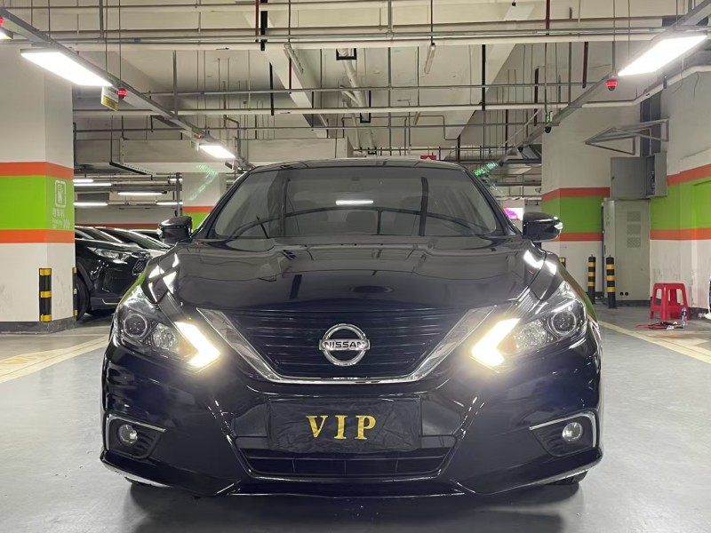 成都17年日產天籟1