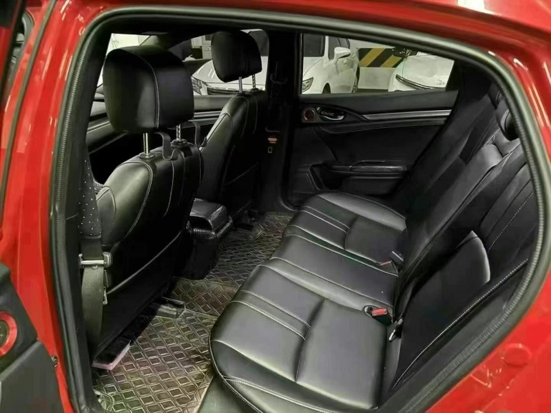 成都22年本田思域5