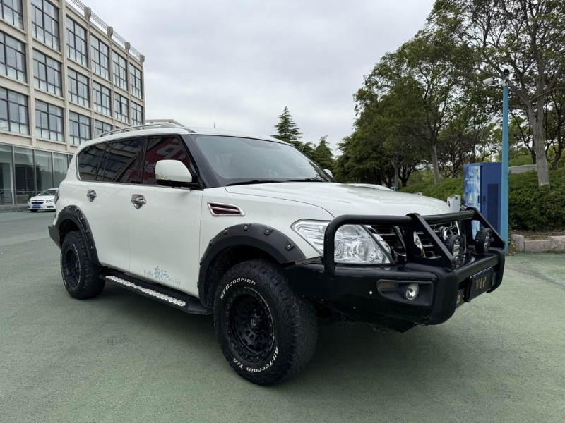 鹽城17年日產途樂3
