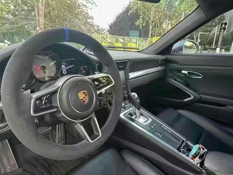 商丘17年保時捷9116