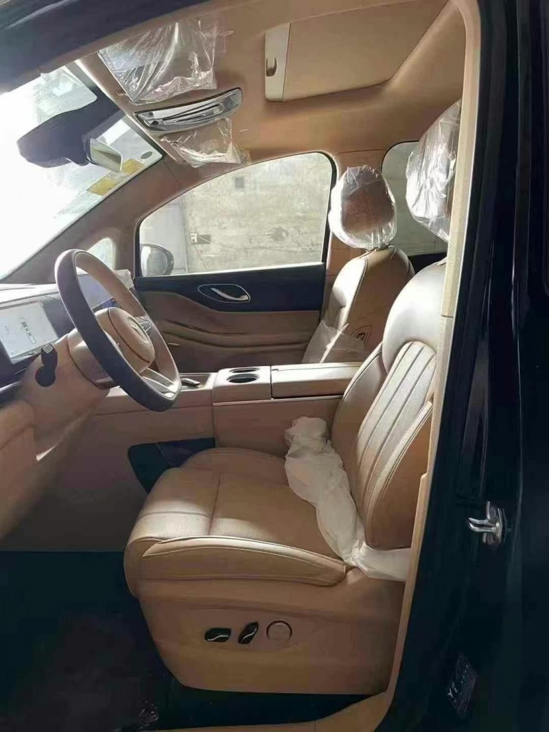 菏澤25年嵐圖汽車夢想家5